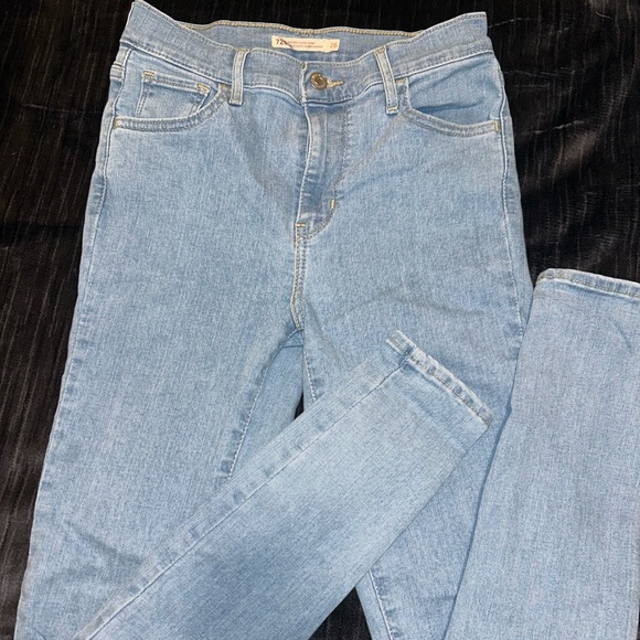 Levi’s Mid Rise Super Skinny Jeans - Picture 3 of 4